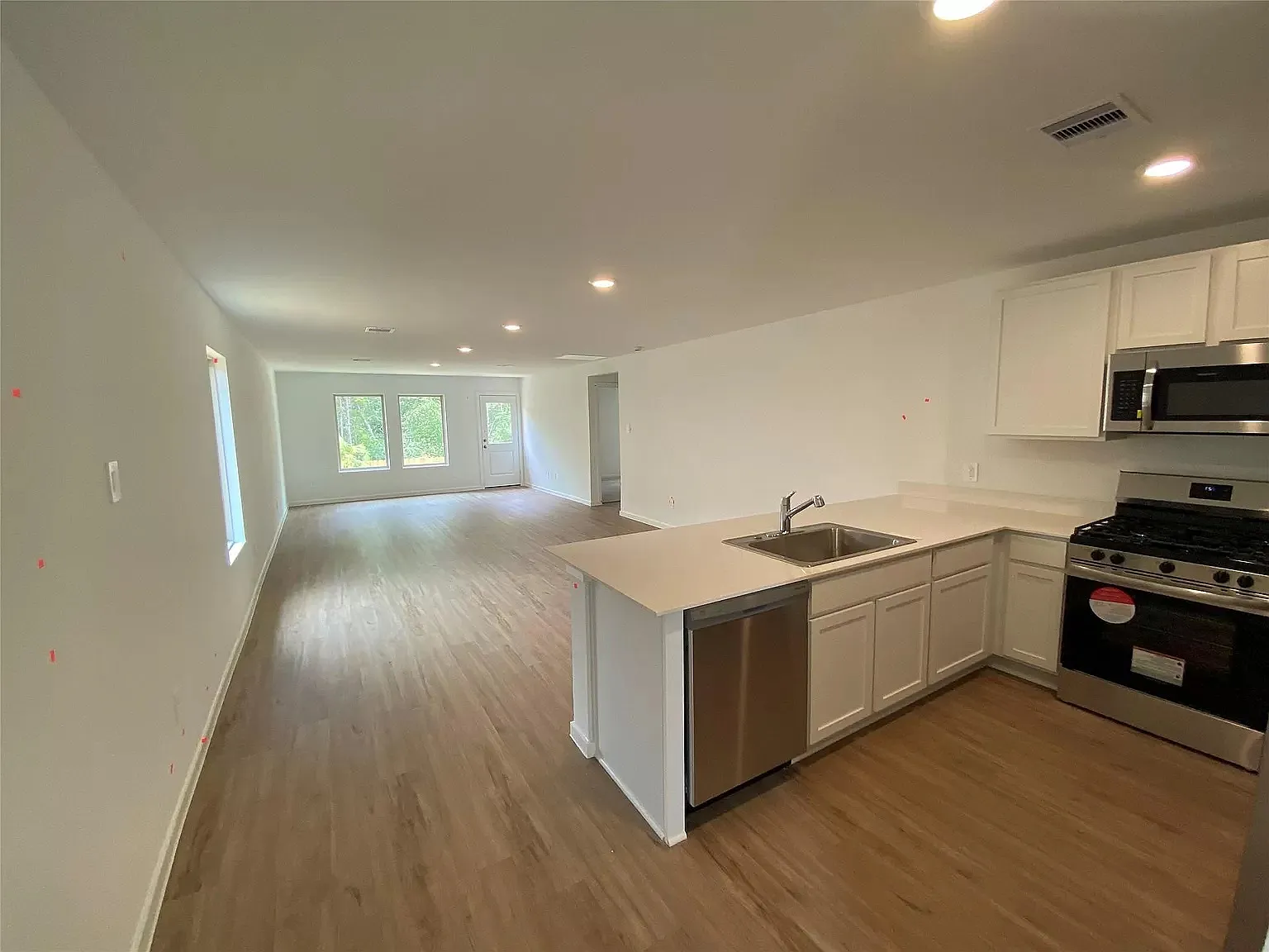 1558 San Sebastien Dr - 1 — Photo 2