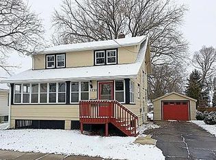 1235 2nd St NE, Rochester, MN 55906