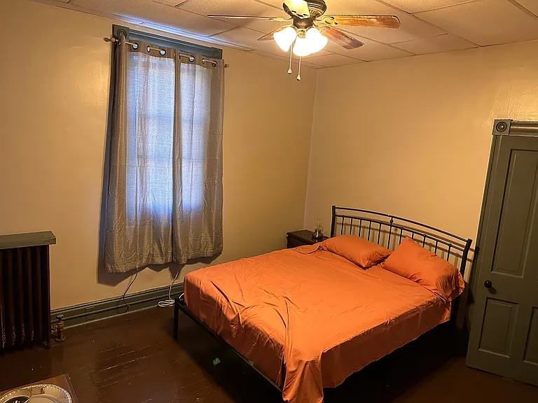 424 N Mechanic St — Photo 23