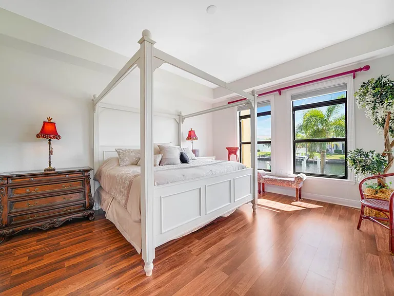 Master Bedroom, water beyond.