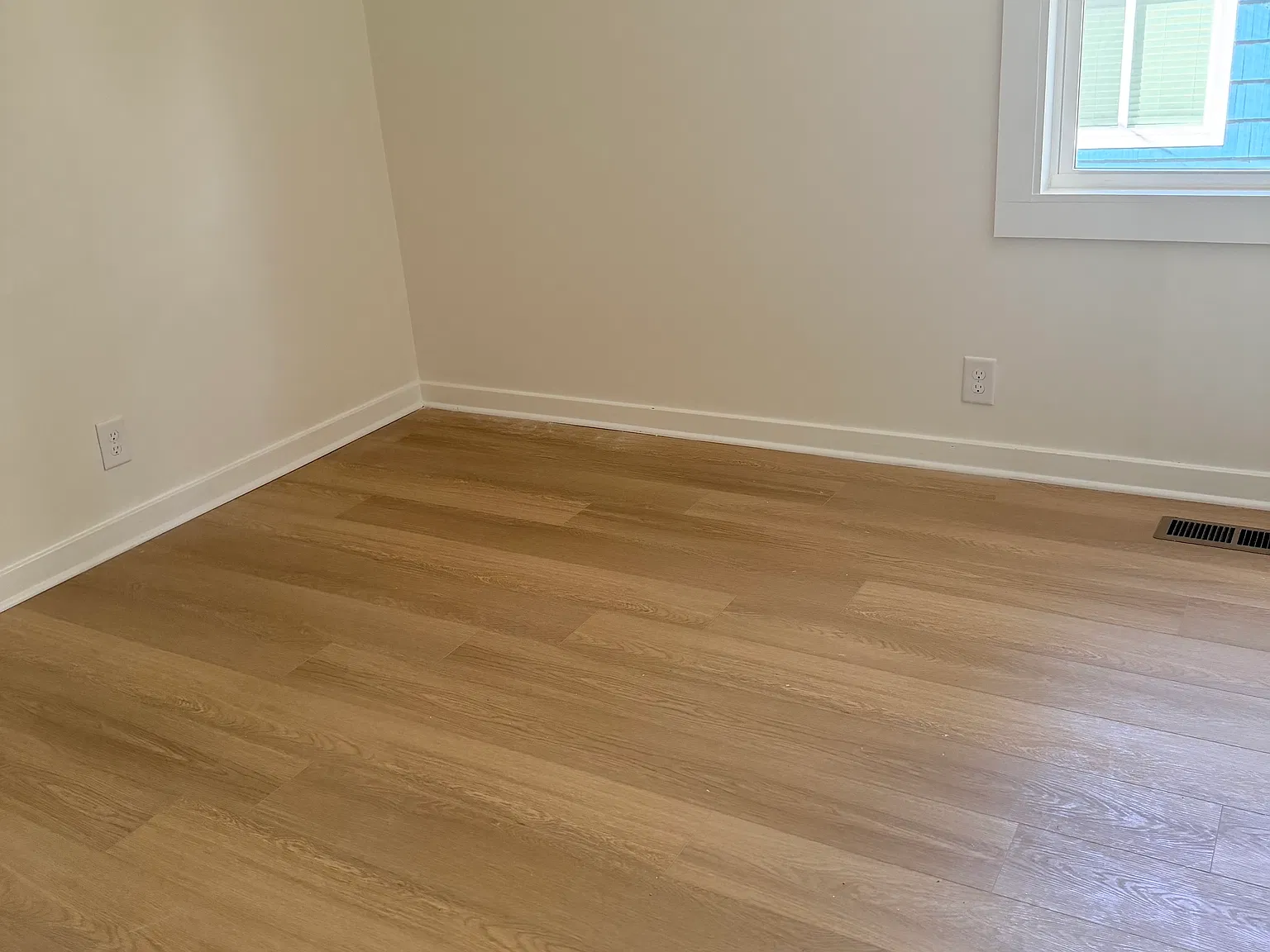 3 bed, 1253 sqft, $2,150 — Photo 4