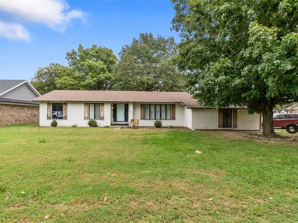420 Medler St, Bernie, MO 63822