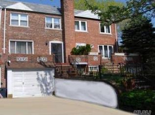 5841 82nd St, Middle Village, NY 11379