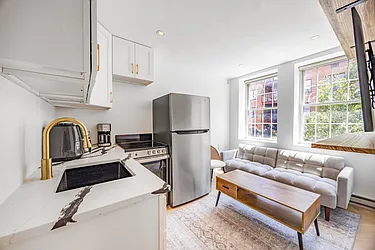 Rented by John W. Chang, LREB