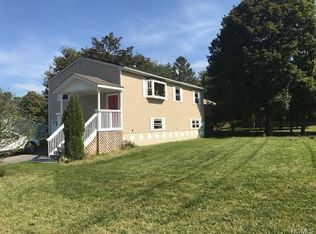 43 Newbury St, Monroe, NY 10950