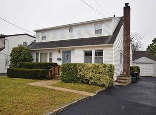 227 Bushwick Ave, Merrick, NY 11566