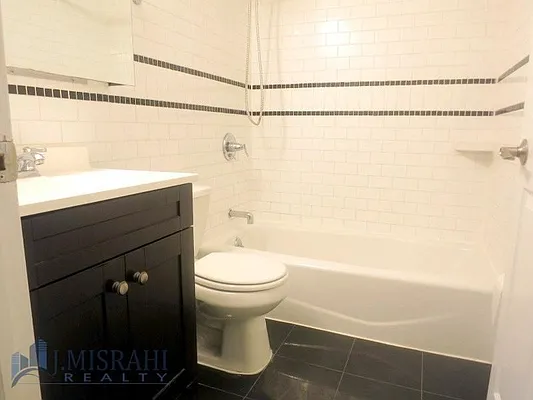 Rented by J Misrahi Realty Corp | media 5