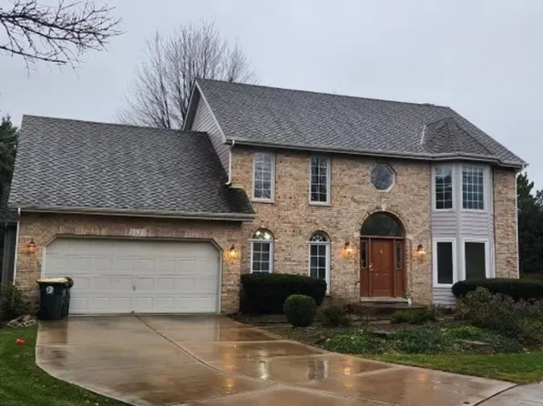 1523 Greenlake Dr, Aurora, IL 60502