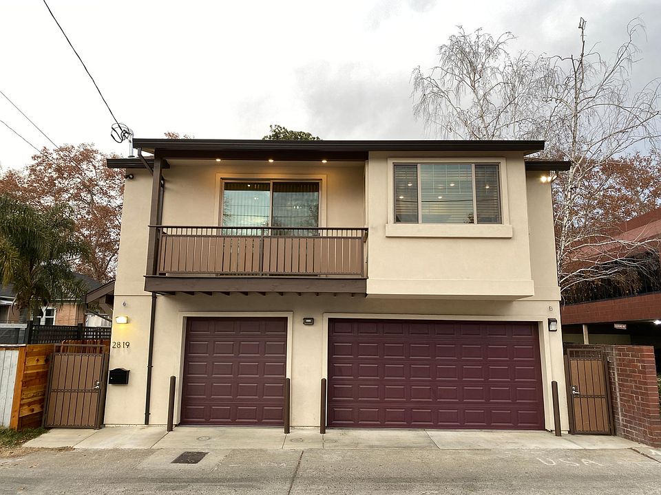 Front View (1-Car Garage)