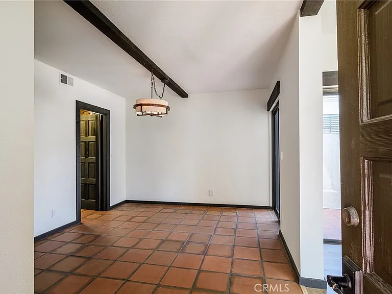 313 Diamond Ave — Photo 23