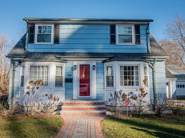 285 N Main St, Andover, MA 01810
