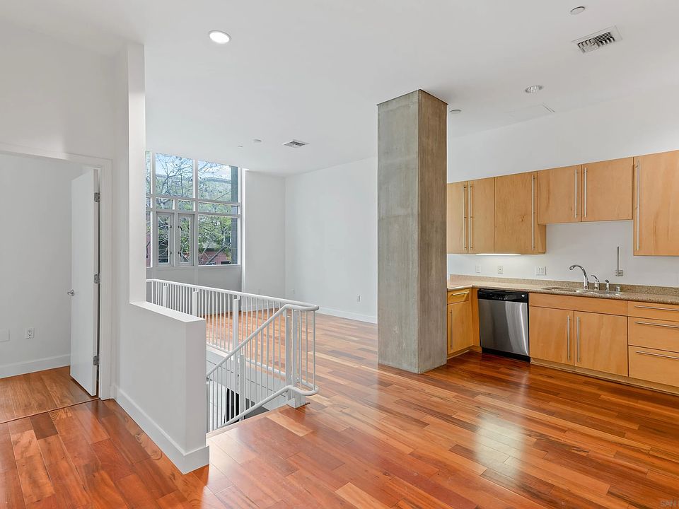 1st image of 801 Ash St Unit 101