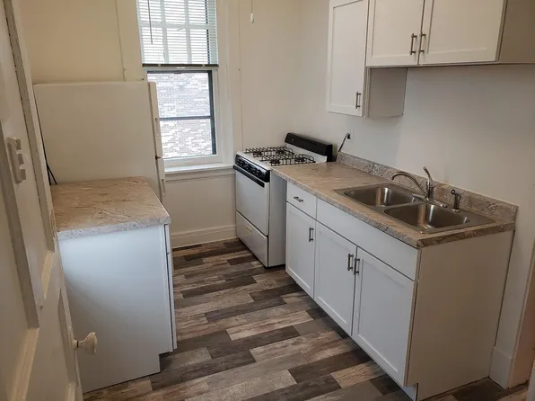 115 N 8th Ave E #11, Duluth, MN 55805