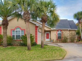 94 Newman Dr, Miramar Beach, FL 32550