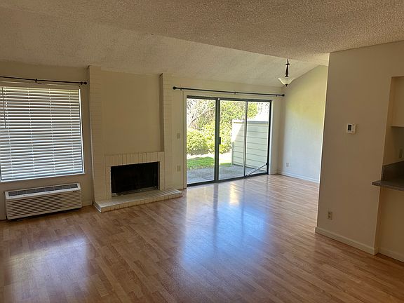 2nd image of 4421 NE Plains Way APT 64