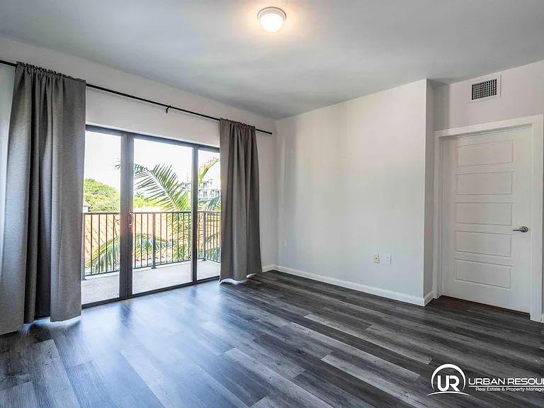 300 Majorca Ave #Penthouse 403 — Photo 26