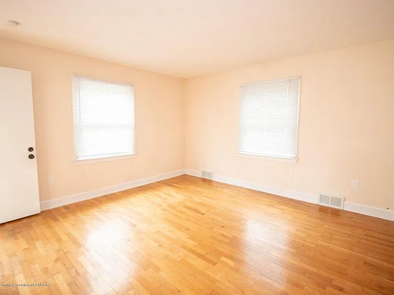 533 Lincoln Ave #1 — Photo 6
