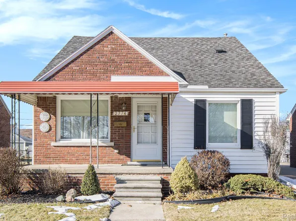 2774 21st St, Wyandotte, MI 48192