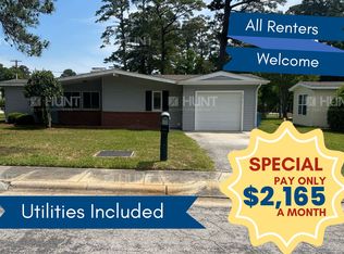 8 Washington Dr, Havelock, NC 28532