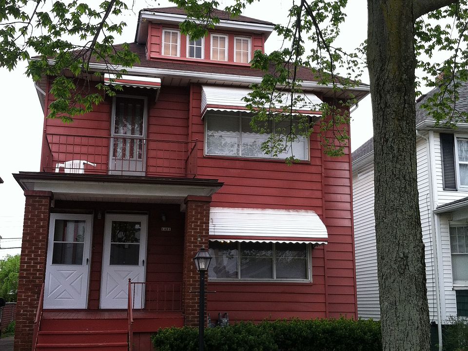 1st image of 1421 Wayburn St