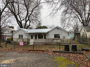 1915 Rettman Ln, Baltimore, MD 21222