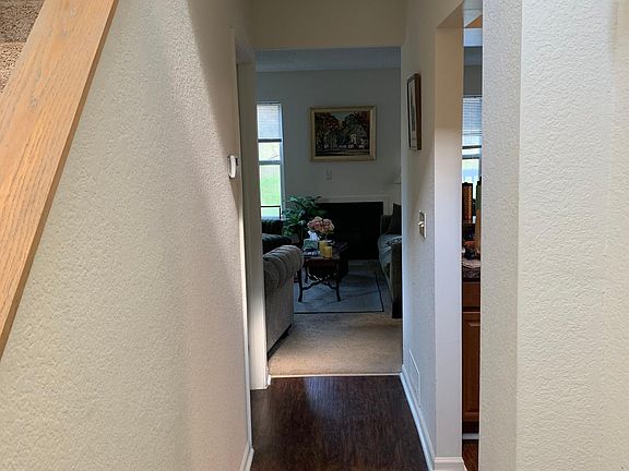 3rd image of 334 Rolling Meadow Dr