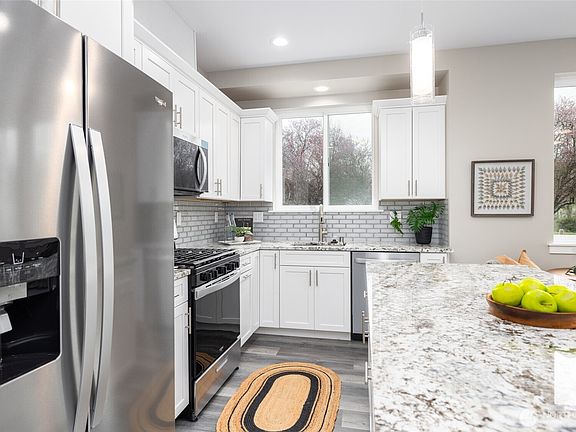 5th image of 1515 N Waugh Road #B