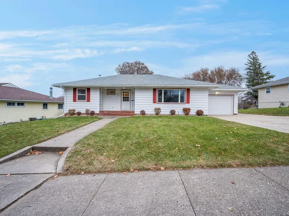 847 S Hampton St, Fairmont, MN 56031