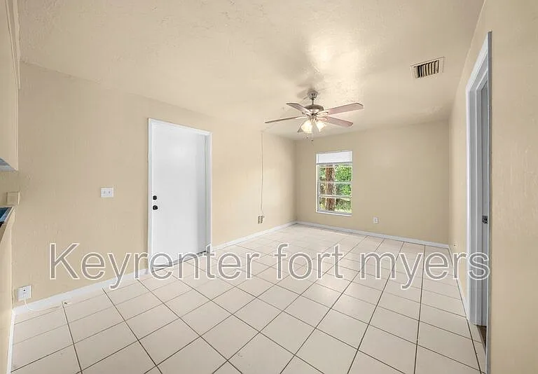 5447 10th Ave — Photo 7