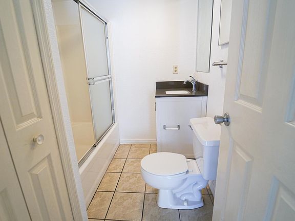 5th image of 1036 S Buena Vista Dr