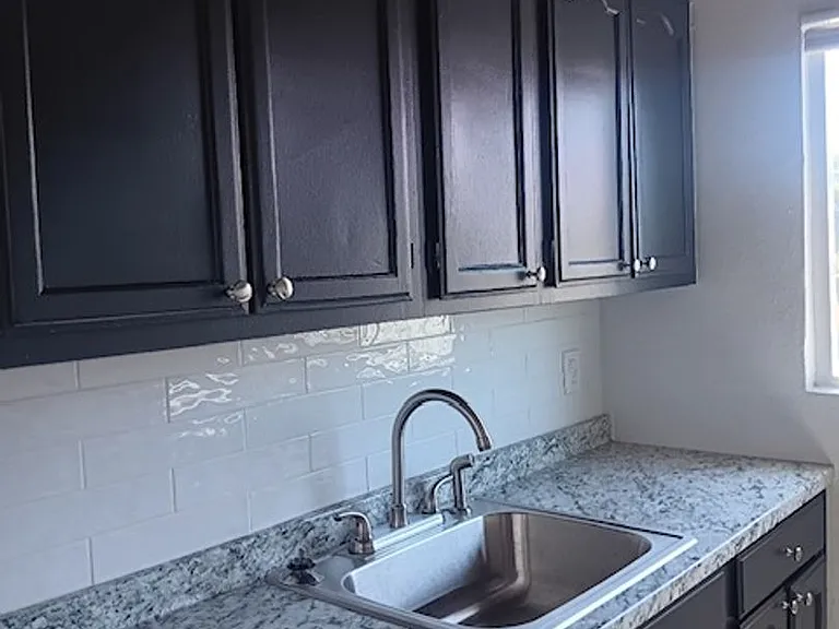 6346 Middleton Ave — Photo 26