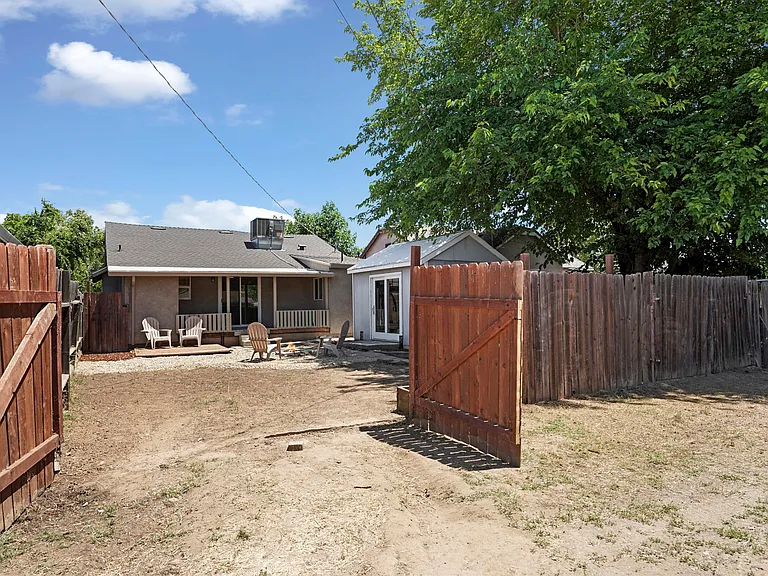 522 S Lincoln Way — Photo 32