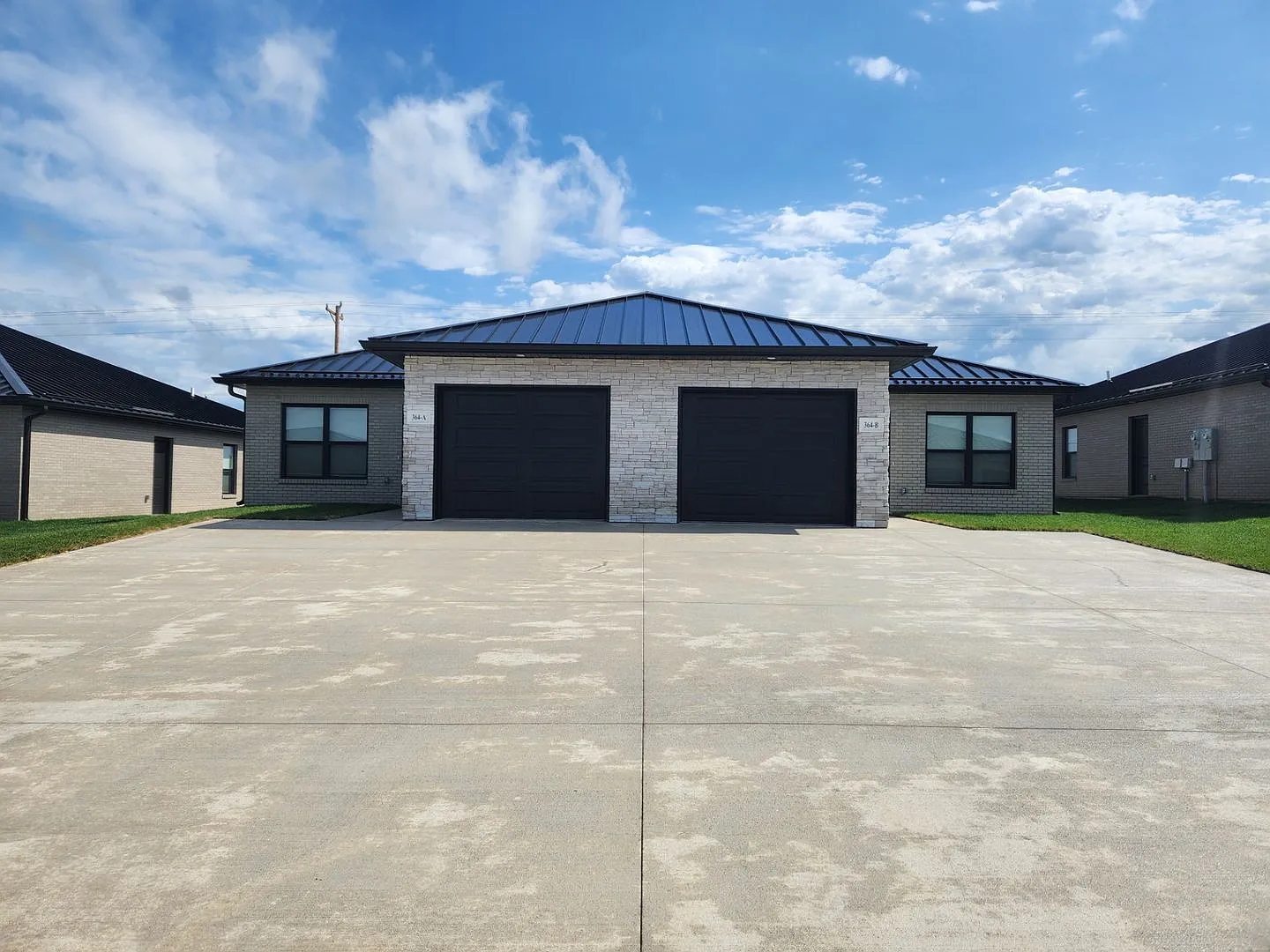 367 Se 95 Rd - Bryson Lake — Photo 1
