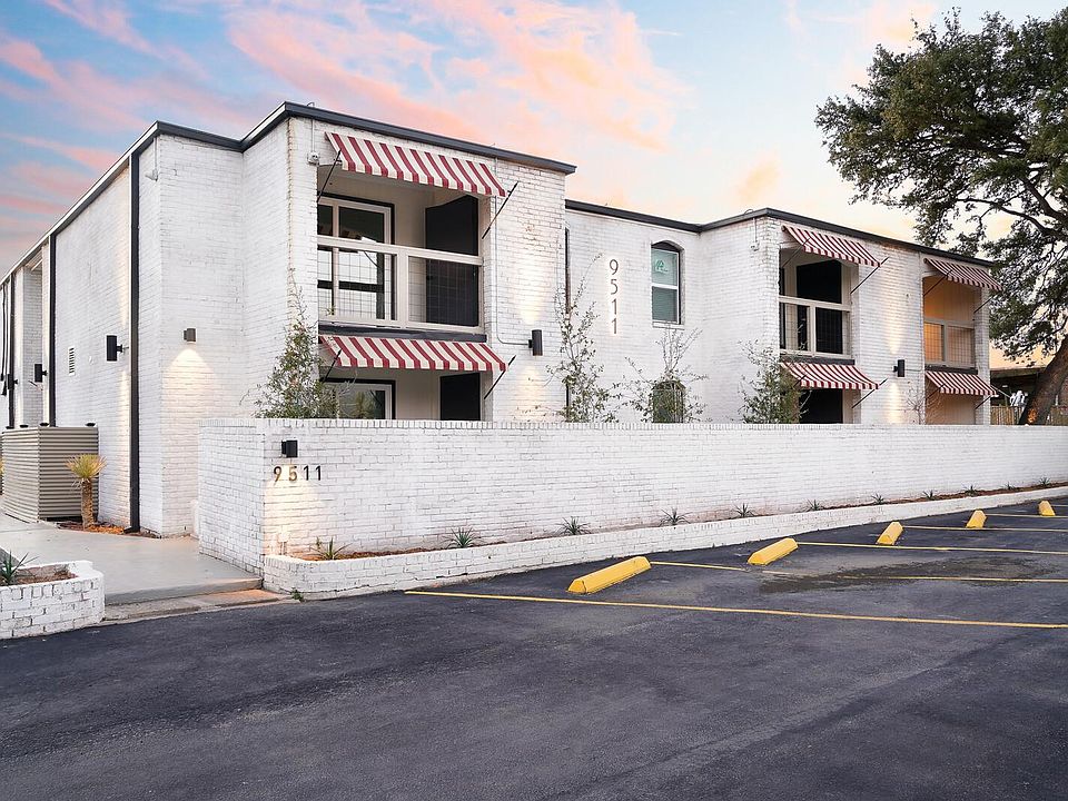 1st image of 9511 Contessa Dr APT 2