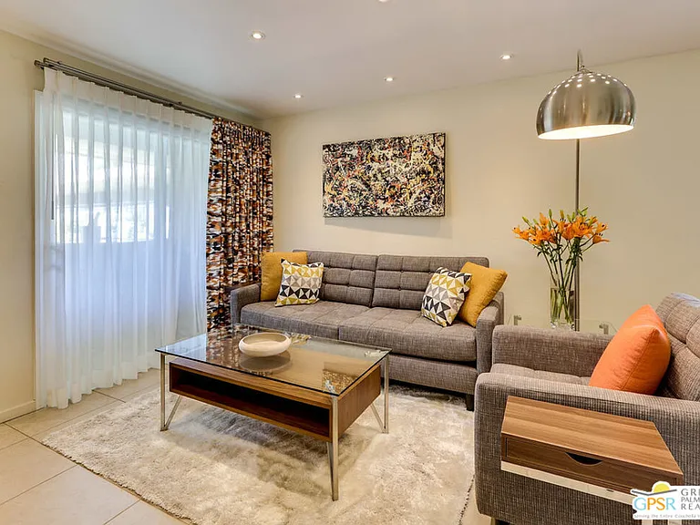 420 N Villa Ct #200 — Photo 3