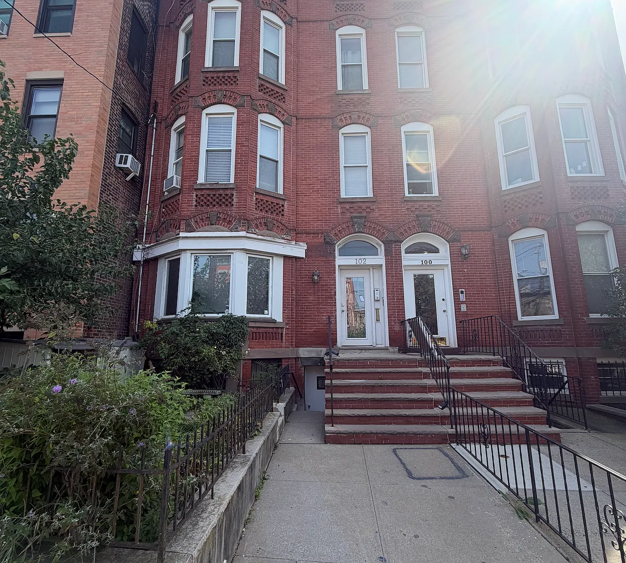 2 bed, $2,500 — Photo 1