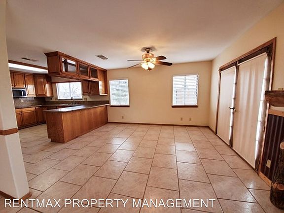 4th image of 5045 Harold St