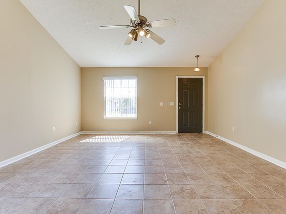2nd image of 508 Phillips Ct