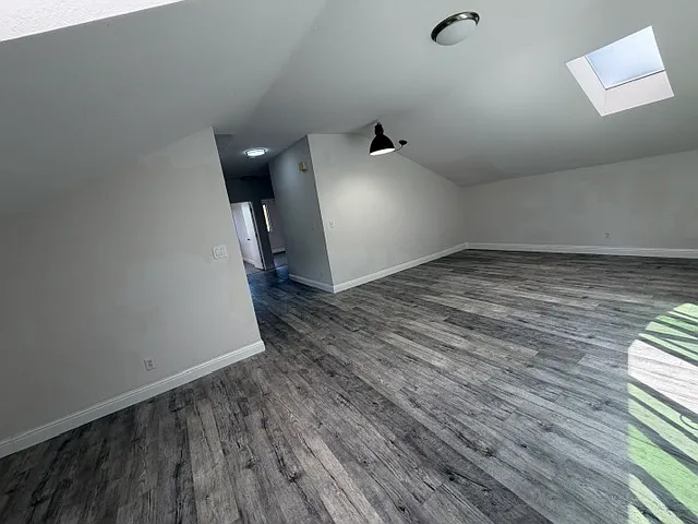 10 Alta Vista Dr #HOUSE UPPER LEVEL — Photo 4