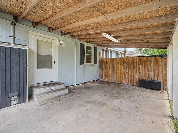 5th image of 306 Bradford St