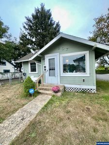 207 Ocean Ave, Tillamook, OR, 97141