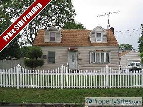 1st image of 383 Parkside Ct