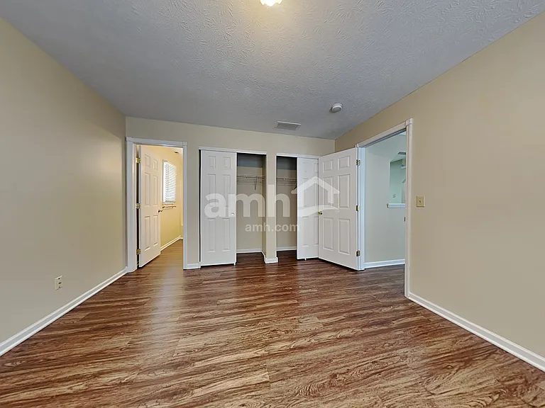 912 Marcia Dr — Photo 8