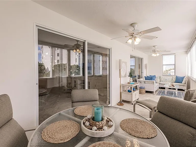 1055 W Peppertree Dr #405AA — Photo 28
