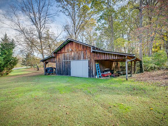 5th image of 4520 Preston Dr