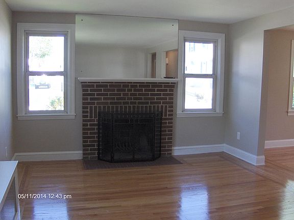 3rd image of 204 Knollwood Ave