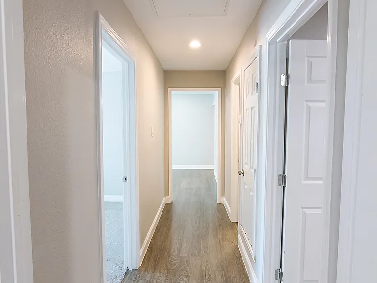 1222 S Peachtree Rd — Photo 10