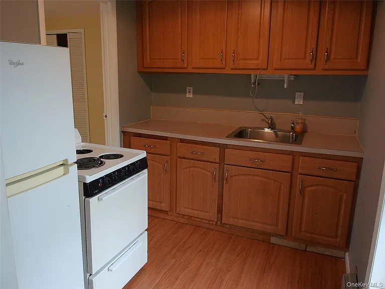 36 Burr Rd — Photo 4