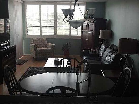 5th image of 6210 Sun Blvd APT 401
