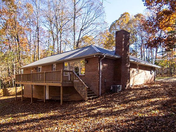 5th image of 56 Rolling Hill Ln